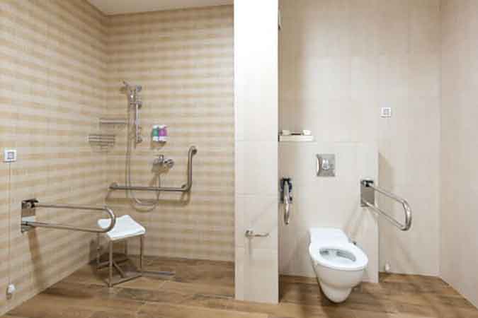 Pose d'un sol antidérapant en carrelage dans une salle de bain dans le département Eure-et-Loir (28)